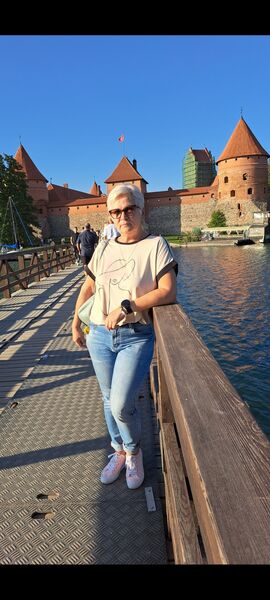  ,   Irina, 61 ,   c 