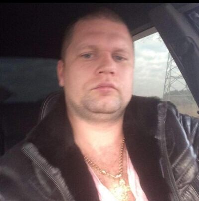  ,   Pavel, 42 ,   ,   , 