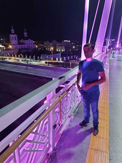  ,   Arman, 38 ,   ,   