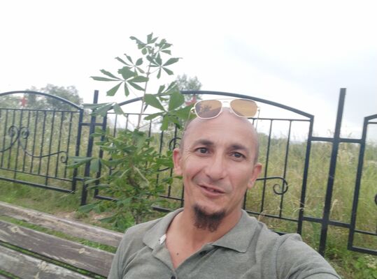 ,   Ismail, 42 ,   ,   , c 