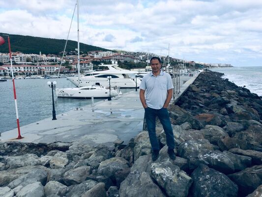  ,   Azis, 40 ,   ,   , c 