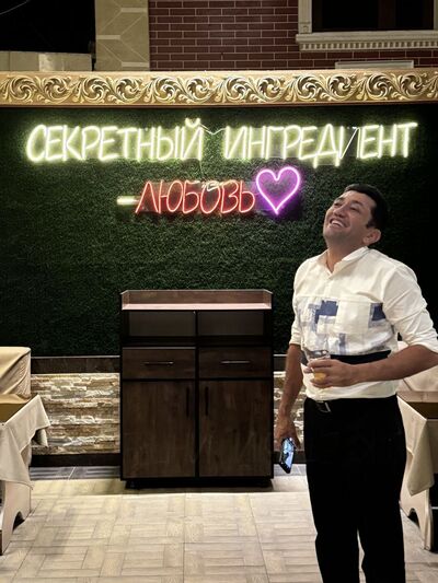  ,   Bek, 39 ,   