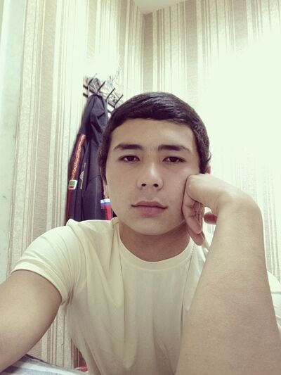  ,   Artur, 21 ,     , c 