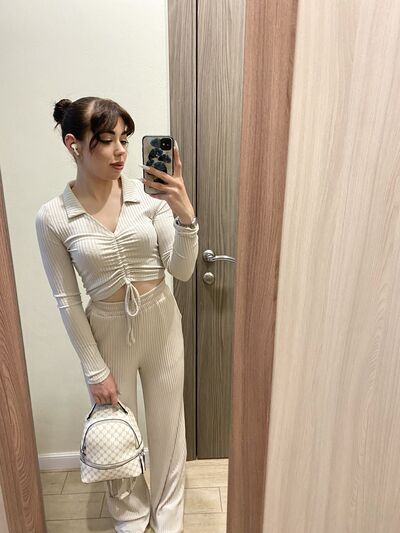  -,   , 23 ,     , c 