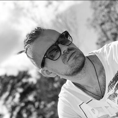  ,   Sasha, 38 ,   ,   