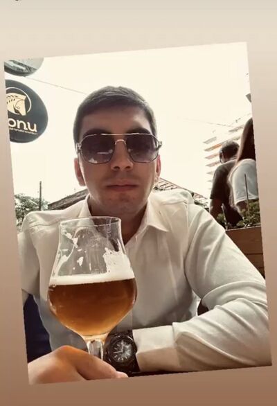  ,   Artur, 26 ,   ,   , c , 