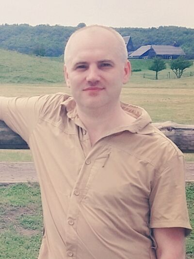  ,   Nik, 49 ,   ,   