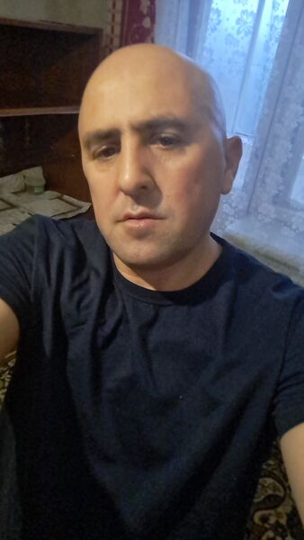  Cookham,   Salih, 46 ,   ,   