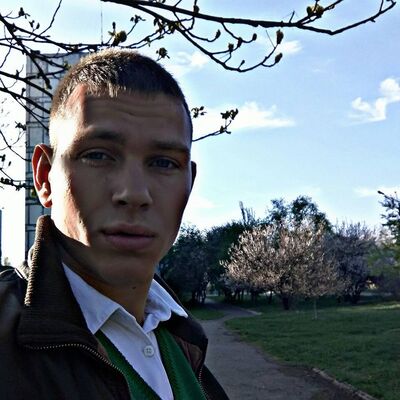  ,   Vlad, 32 ,   