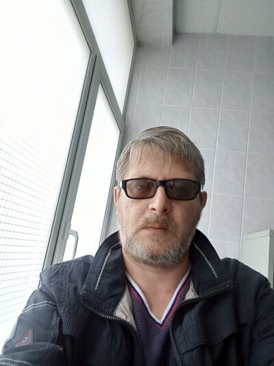  Charenton-le-Pont,   Viktor, 49 ,   ,   