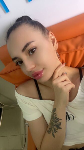  Adel,   Jennifer, 32 ,   ,   