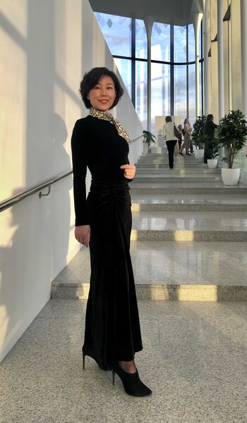  ,   Gina, 49 ,     , c 