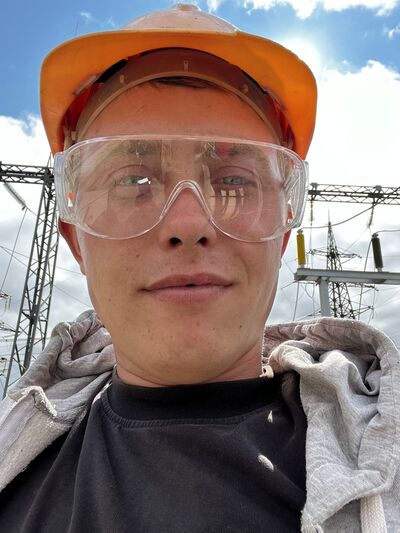  -,   , 23 ,   