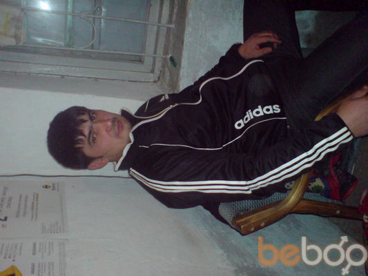  ,   Jaha, 42 ,  