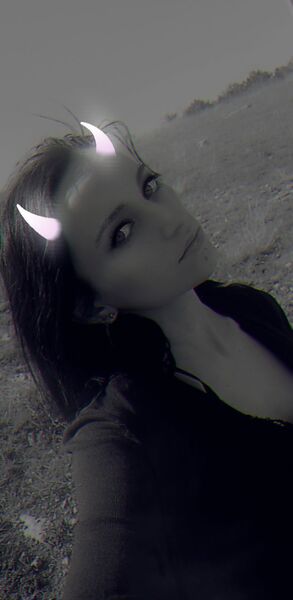  ,   Milka, 31 ,  