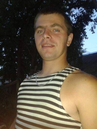   ,   Viktor, 32 ,   ,   