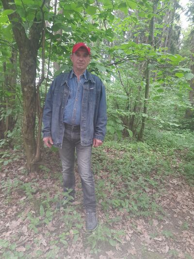  ,   Alexandar, 52 ,   c 