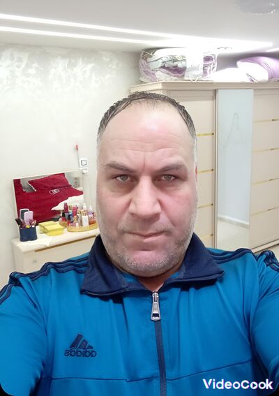  ,   Bobo, 40 ,   ,   