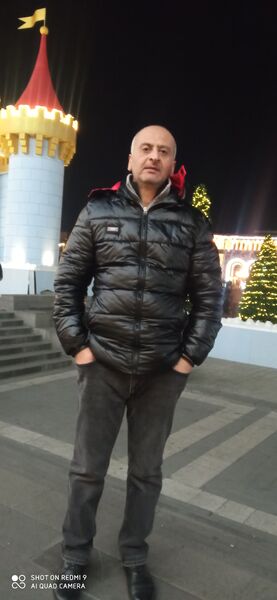  ,   Armen, 43 ,   ,   