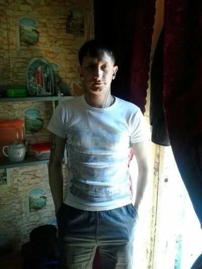  11143288  Denis, 44 ,     