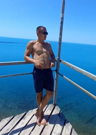  ,   Denis, 31 ,     , c 