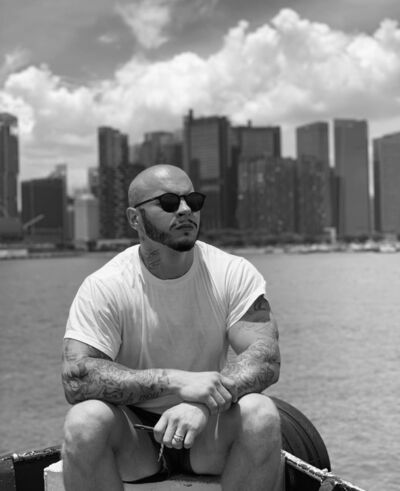  Soho,   Sergey, 29 ,   ,   