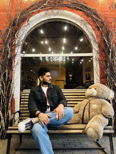  ,   Hemant, 25 ,   ,   