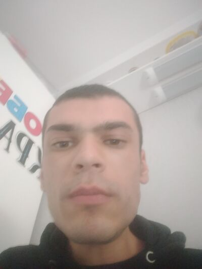  ,   Robert, 28 ,   ,   