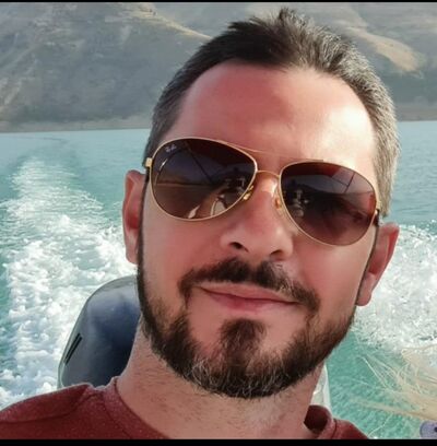  ,   John, 40 ,   