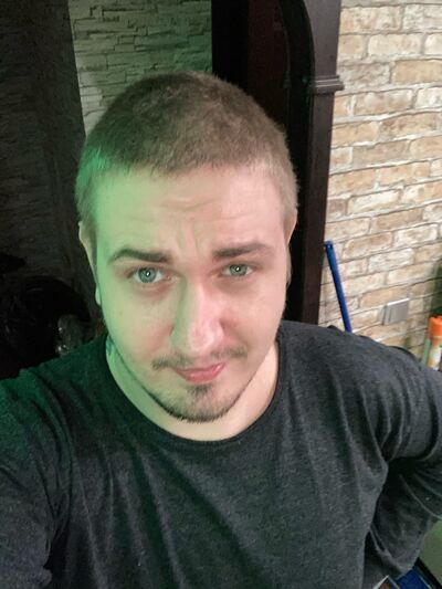  ,   Maxim, 31 ,   ,   , c 