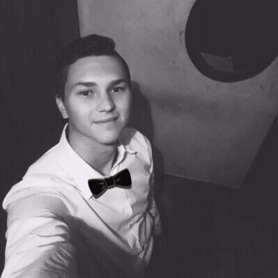 21584358  Alex, 27 ,    Pruszkow