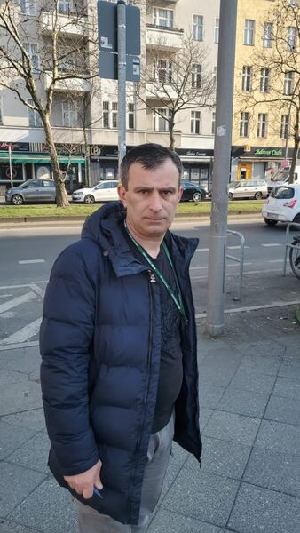  ,   Goga, 40 ,   ,   