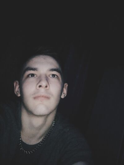  ,   Eduard, 24 ,   ,   