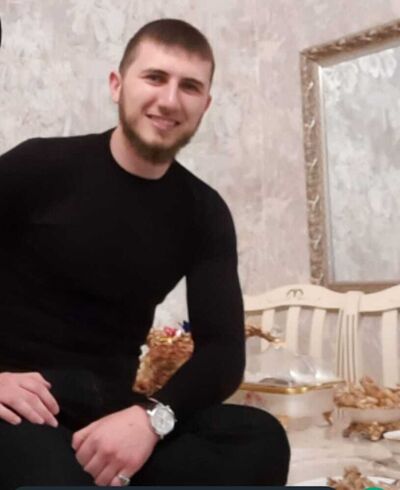  ,   Alik, 32 ,   ,   