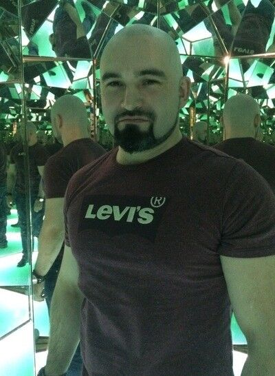  -,   Maxim, 36 ,   ,   , c 