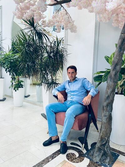  ,   Grisha, 30 ,   ,   