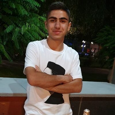  ,   Arman, 25 ,   ,   , c , 