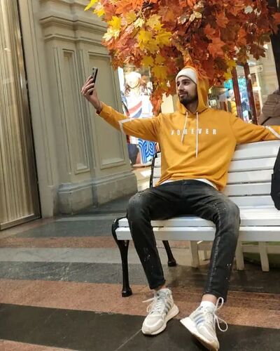  Algiers,   Akram, 26 ,   ,   