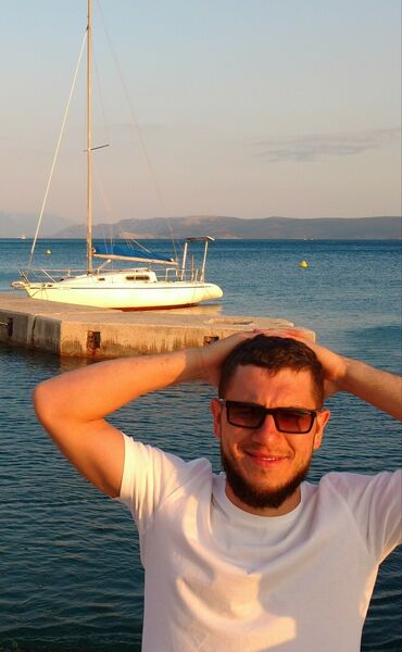  ,   Valer, 36 ,  