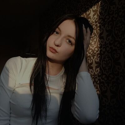  ,   Maria, 20 ,   ,   