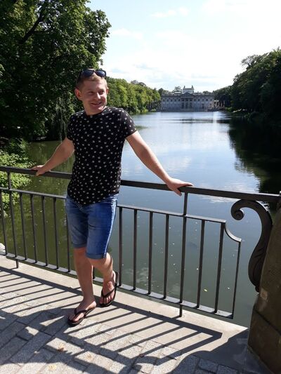  ,   Petia, 32 ,   ,   , c 