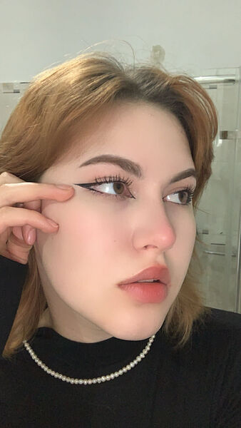  ,   Daria, 23 ,   ,   , c , 