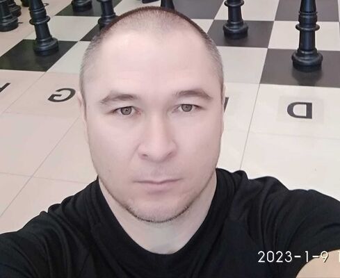  ,   Kent, 44 ,   ,   