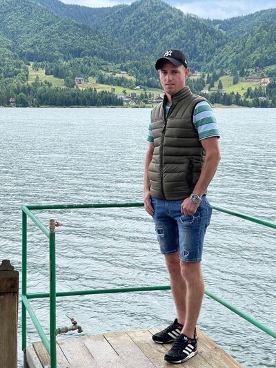  Woking,   Vasilii, 44 ,   ,   , 