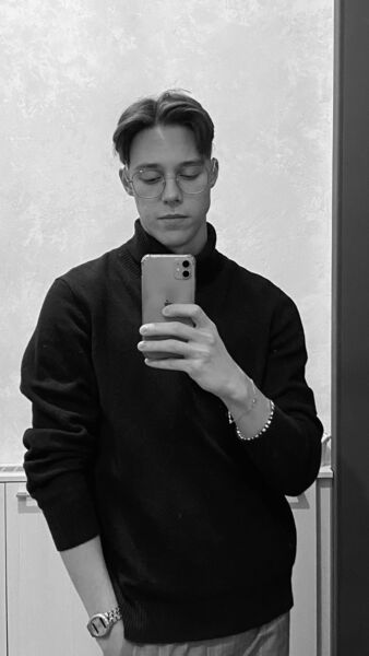  ,   Dean, 24 ,   ,   