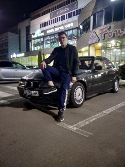  ,   Artur, 29 ,   ,   