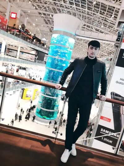  ,   Amir, 25 ,   ,   