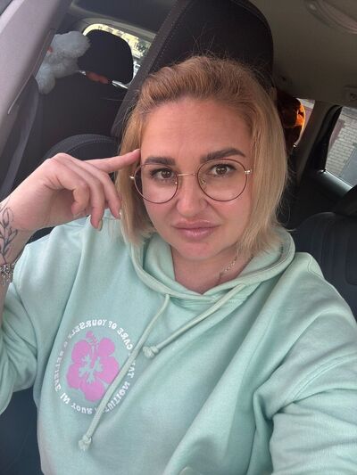  ,   Liliia, 39 ,   ,   