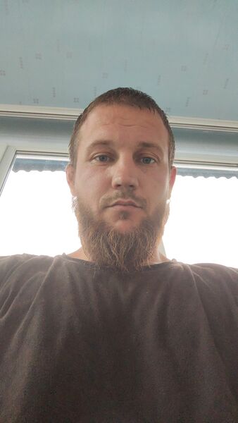  ,   Ruslan, 32 ,   ,   