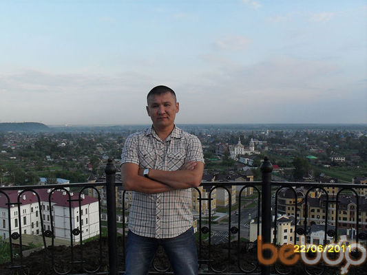  ,   Artur, 46 ,   , 